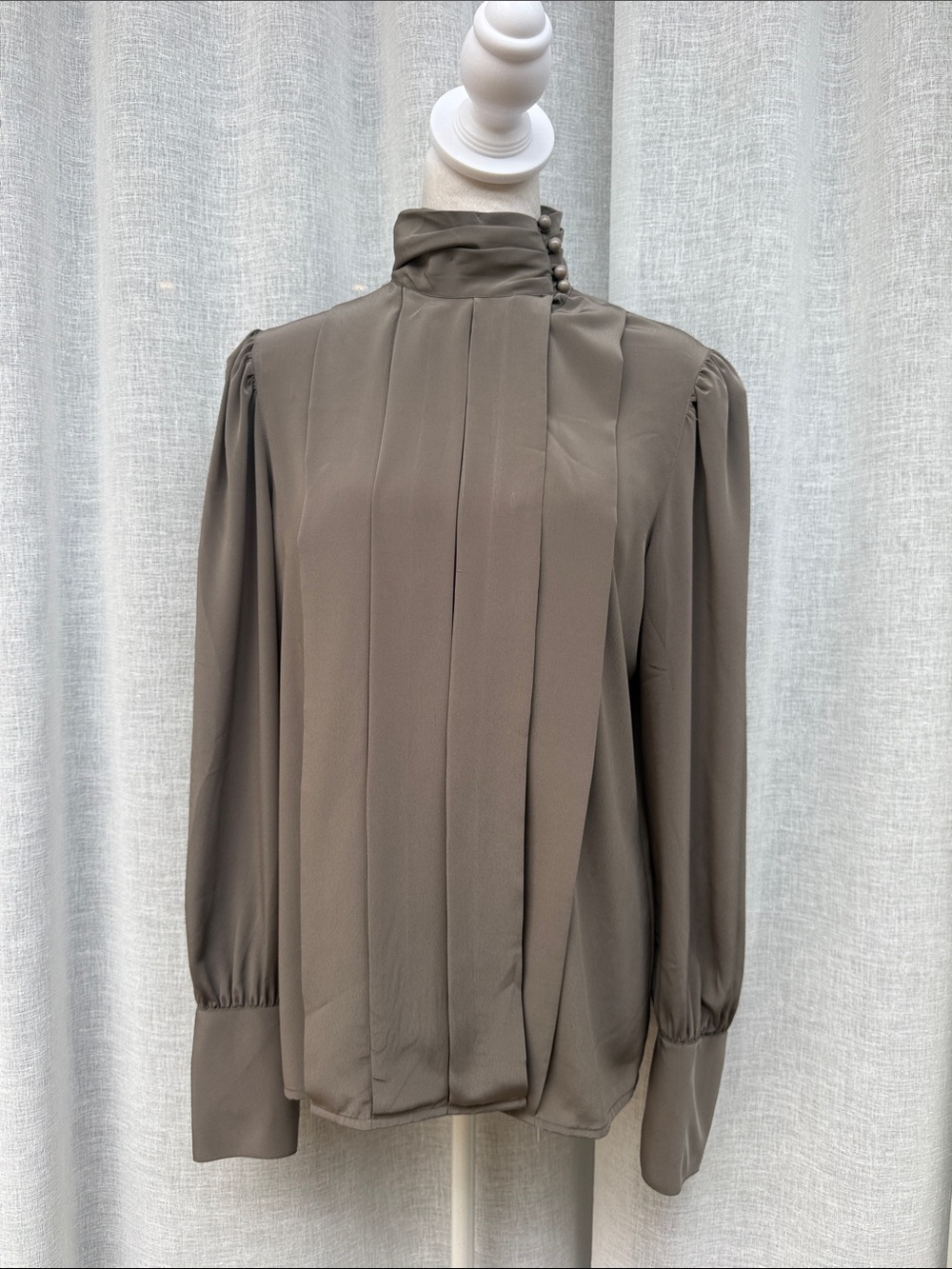 Saks Fifth Avenue Porter gray brown blouse